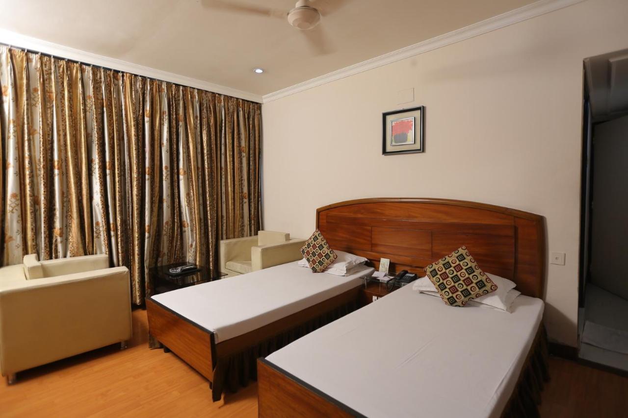 Hotel VIP International Kalkutta Exterior foto